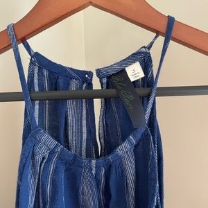 Like new deep blue dressy tank top
